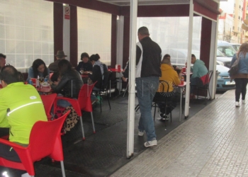 3 1 11 Los hosteleros cruzan los dedos para duplicar el número de comensales