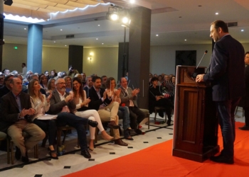 6 1 2 “A la derecha le preocupa que dos mujeres sean referentes en Melilla”
