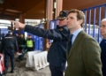 Casado visita Beni Enzar con Imbroda para ver el trabajo de las Fuerzas de Seguridad del Estado