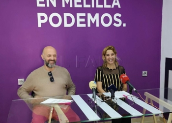 El candidato al Senado, José Ouviña, junto Gema Aguilar, candidata del Congreso.