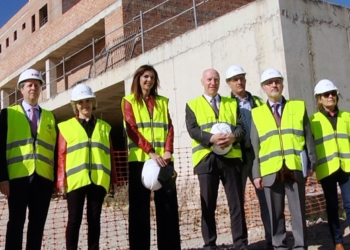 2 2 Nada nuevo en el hospital: solo obras de reforma y limpieza