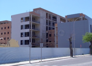 7 1 Habrá 90 obreros en el nuevo hospital este mes: salen a licitación 7 millones de €