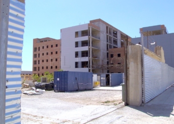 HOSPITAL NUEVO 16 Ingesa considera que el informe sobre Melilla de Médicos del Mundo está “superado”