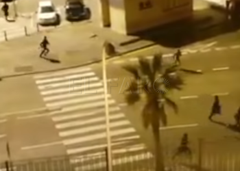 entrada inmigrantes puerto La Guardia Civil impide la entrada de 2.500 migrantes a buques atracados en Melilla desde febrero