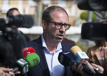 justo sancho minano cs melilla regeneracion democratica Cs considera "difícilmente soportable ver personas en determinados cargos desde hace más de cuatro lustros"