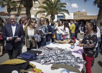 otazu acedo mercadillo melilla Sábado de mercado (y de campaña)