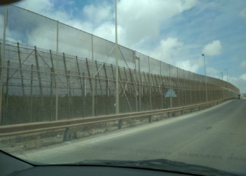 valla Casi 200 inmigrantes irregulares ingresaron por vía terrestre a Melilla en 15 días
