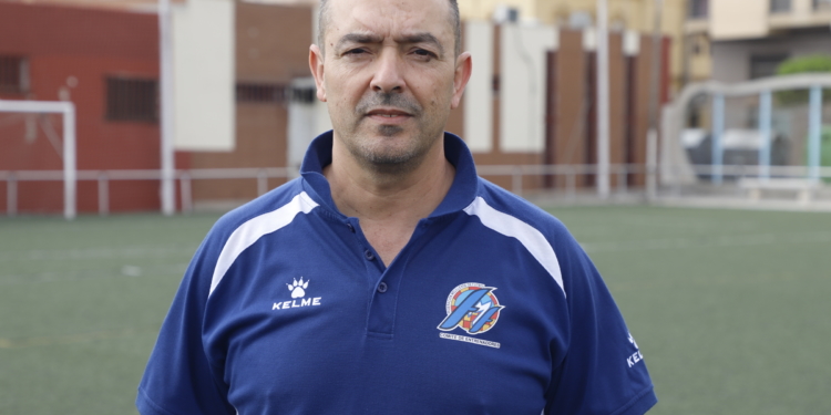 Nombre: Yamal Mohamed Mohamed
Cargo: Ayudante de seleccionador