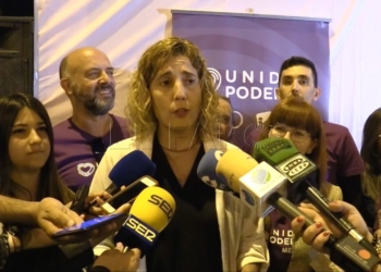 10.5.19 FOTO PODEMOS CARTELES Unidas Podemos denuncia la corrupción del PP y pide un cambio en Melilla