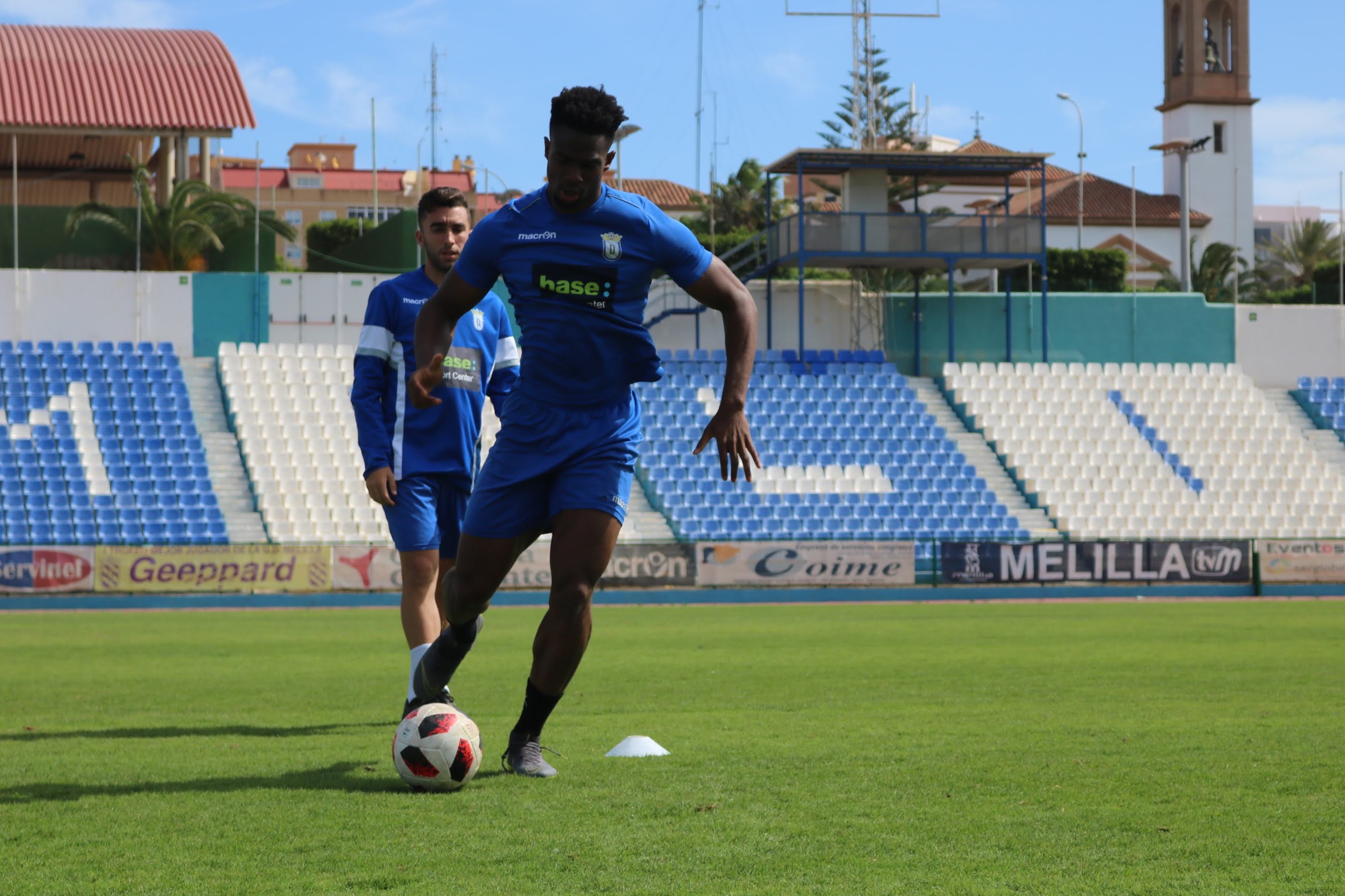 Ganar y esperar el ‘bellotazo’ en Huelva