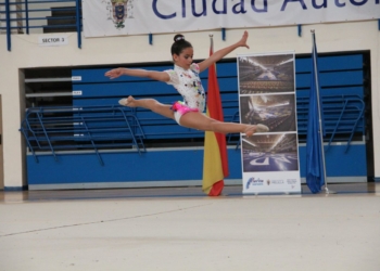 adriana montero La gimnasia rítmica melillense inunda el Imbroda de espectáculo