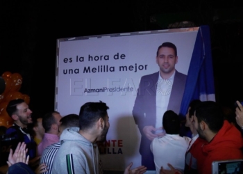 amin azmani pega carteles municipales Adelante Melilla surge como una propuesta de cambio