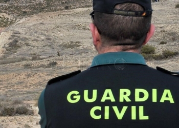 guardia civil detencion camion robo simulado La Guardia Civil detiene a dos personas por supuestos delitos de coacciones, simulación de delito y apropiación indebida