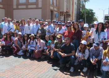 pp caravana elecciones locales mercado real El PP subraya la buena gestión realizada en el Gobierno local