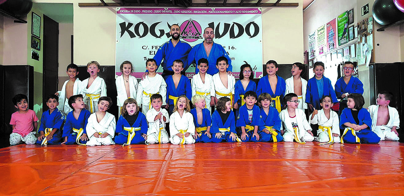 La Escuela KogyJudo entrega sus diplomas y nuevos cinturones