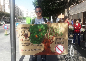 Javier Bocanegra Rebelion Clima “Nuestros hijos no se merecen el futuro que van a heredar”