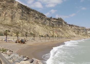 bandera roja playa horcas coloradas melilla obras ¿Por qué hay bandera roja en la playa de Horcas Coloradas?