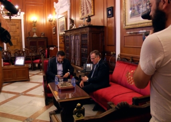 de castro recibe respaldo ciudadanos De Castro presentará la próxima semana nueva estructura de Gobierno a CpM y PSOE