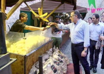el presidente de la ciudad inaugura del mercado renacentista El presidente de la Ciudad inaugura el Mercado Renacentista