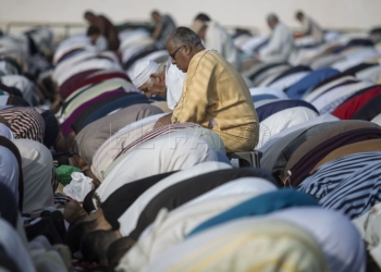 final ramadan melilla rezo El Eid al-Fitr, en imágenes: devoción y satisfacción en familia y con amigos