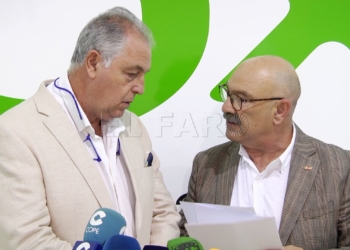 jesus delgado aboy felipe castillo falta local discurso posesion Vox pide dos comisiones de investigación y valora el discurso de De Castro: "Faltan medios, requisitos, capacidad neuronal y un montón de historias"