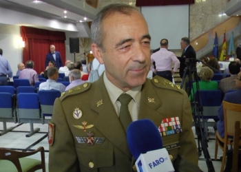 mem guimel nombra socio de honor al coronel vicente leon zafra Mem Guímel nombra socio de honor al coronel Vicente León Zafra