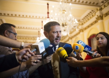 mustafa aberchan toma posesion eduardo castro Aberchán pide respetar la representatividad del pueblo