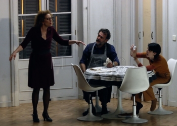 obra teatro mago melila kursaal ‘El Mago’ hipnotiza a los melillenses con su historia