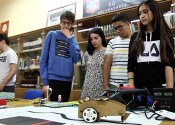 robotica alumnos leopoldo queipo La robótica y la programación entran en las aulas