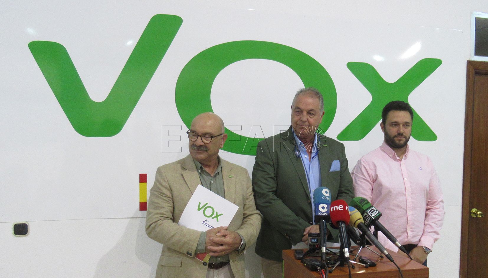 Vox lleva al juzgado a Cs por presunto delito de falsificación de documento público