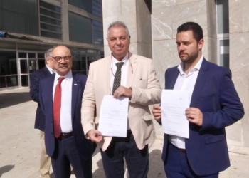 vox recuerda sus compromisos con melilla en un dia historico Vox recuerda sus "compromisos con Melilla" en "un día histórico"