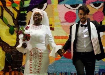 El CETI se viste de boda El CETI celebra sus 20 años de historia con una exposición de moda