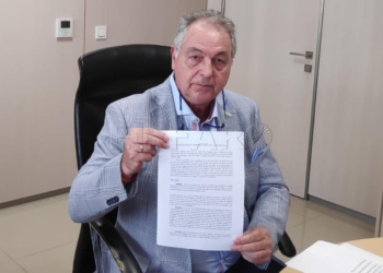 delgado aboy denuncia eduardo castro Vox exige cerrar la frontera a ambulancias y parturientas si Marruecos no deja pasar mercancías
