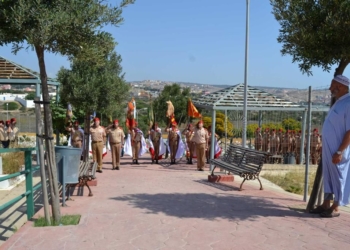homenaje caidos regulares melilla Triple homenaje de los Regulares a los caídos por España