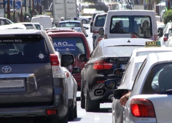 llenar deposito casa antes viajar Los melillenses prefieren llenar el depósito en casa antes de viajar