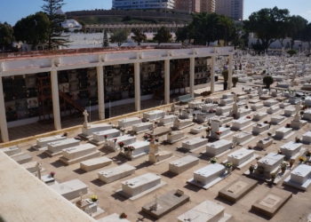 cementerio Los melillenses no piensan en su sepelio
