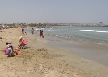 modifican articulos ordenanza playas La Ciudad modifica dos artículos de la ordenanza de uso de las playas