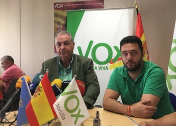 vox bomberos Vox dice que los Bomberos fueron amenazados con "un expediente" por acercarse al Ayuntamiento estando de servicio