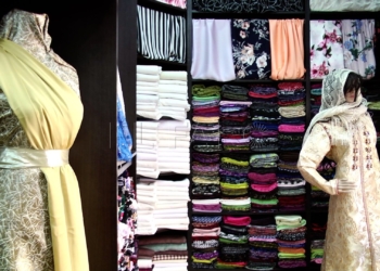 Chilabas kaftan y dfin descubrimos qué se viste en Melilla La colorida moda rifeña en Melilla