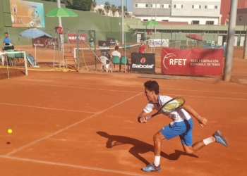 EFjZR7eWwAE5tcn Ricardo Ojeda se lleva el título del Internacional Ciudad de Melilla