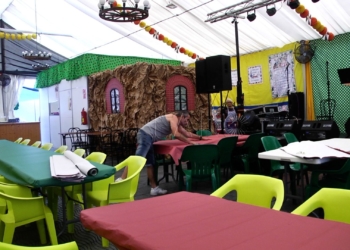 casa de ceuta feria caseteros Los melillenses prefieren la Feria de día, según el balance de los caseteros