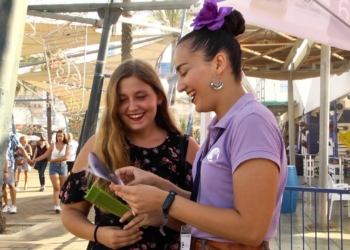 el punto violeta conciencia a los jovenes melillenses en las fiestas El punto violeta conciencia a los jóvenes melillenses en las fiestas