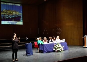 2 3 La UGR da la bienvenida al nuevo curso universitario en el Teatro Kursaal