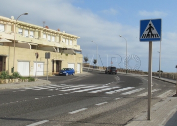 Carretera de la Alcazaba Tres detenidos tras ser sorprendidos por una pareja robando en su casa