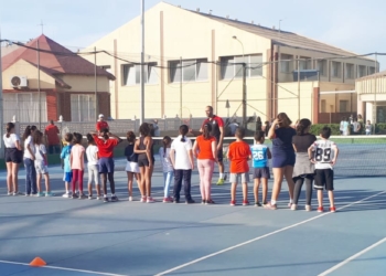 IMG 20191018 WA0022 Los alumnos del colegio Reyes Católicos inundan de tenis las pista de La Hípica