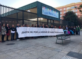 concentracion reina sofia Educación acepta ahora que el transporte y el comedor del Reina Sofía sean un servicio