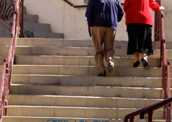 escalera ciudad malaga Los vecinos piden reformar una escalera en Ciudad de Málaga