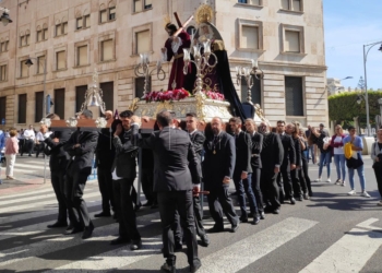 nazareno El Nazareno y María Santísima de los Dolores bajan del museo al Sagrado Corazón