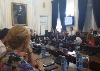 Elegidos, en pleno extraordinario, los miembros de las 87 mesas electorales
