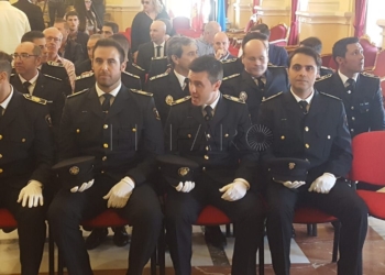 policias locales reciben credenciales Comienza, otra vez, el proceso de selección del superintendente: no cumplían con el perfil